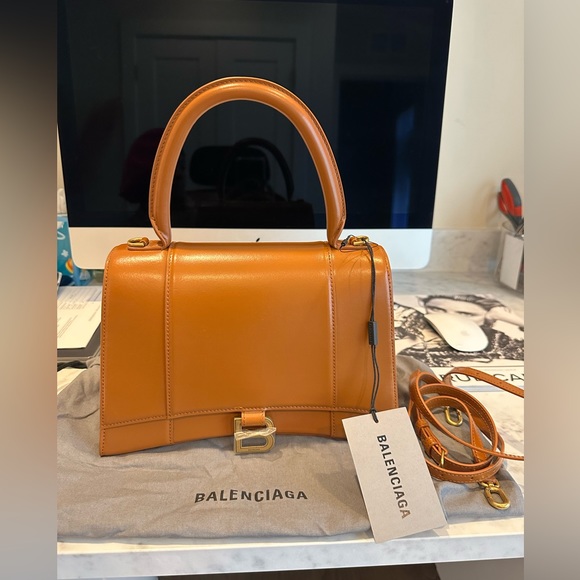 BNWT Balenciaga Hourglass Medium Handbag in Cognac 🤎 - Picture 1 of 3